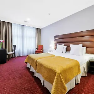 vizitați hotelul